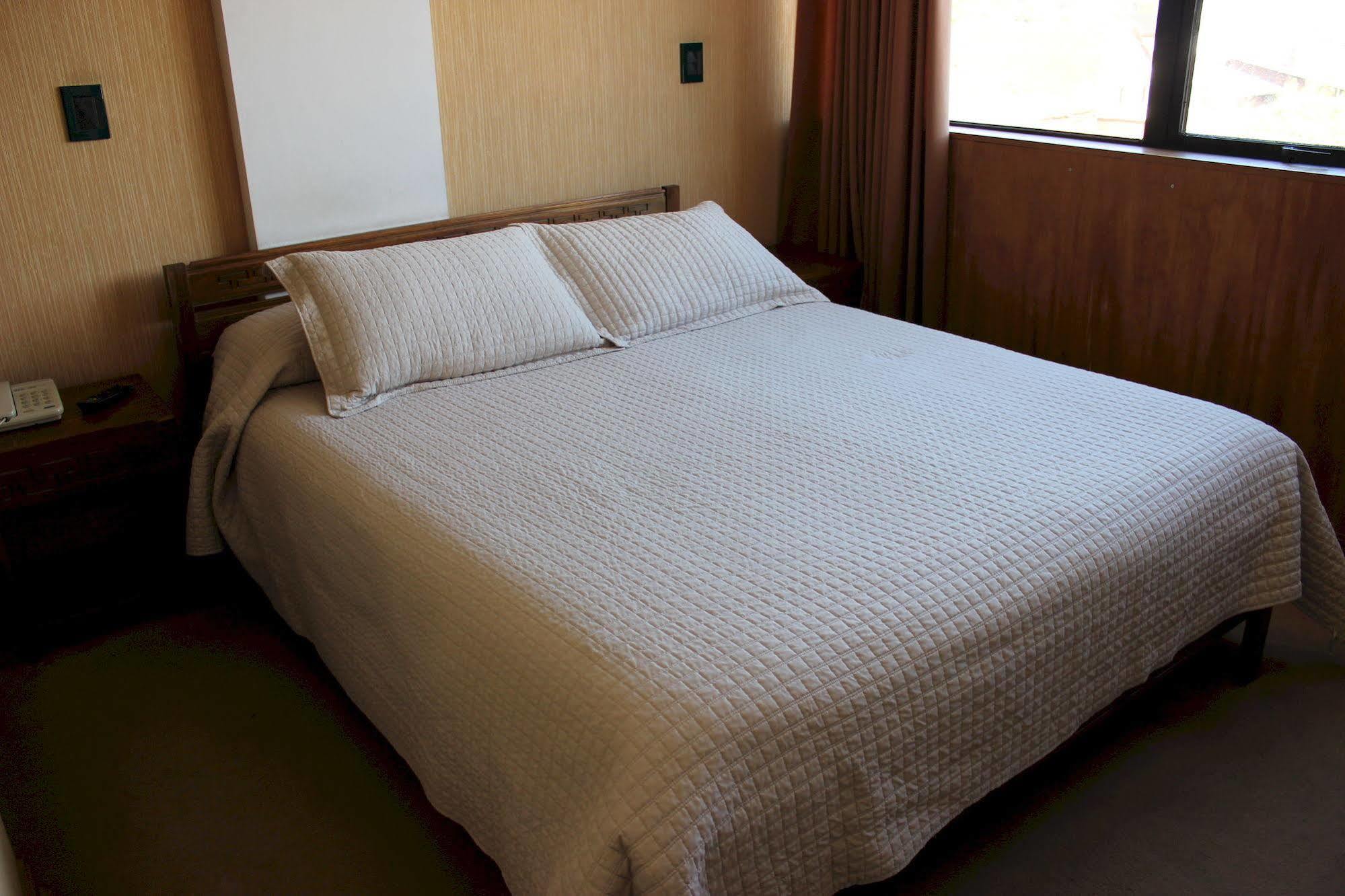 Hotel Antupiren 푸에르토몬트 외부 사진