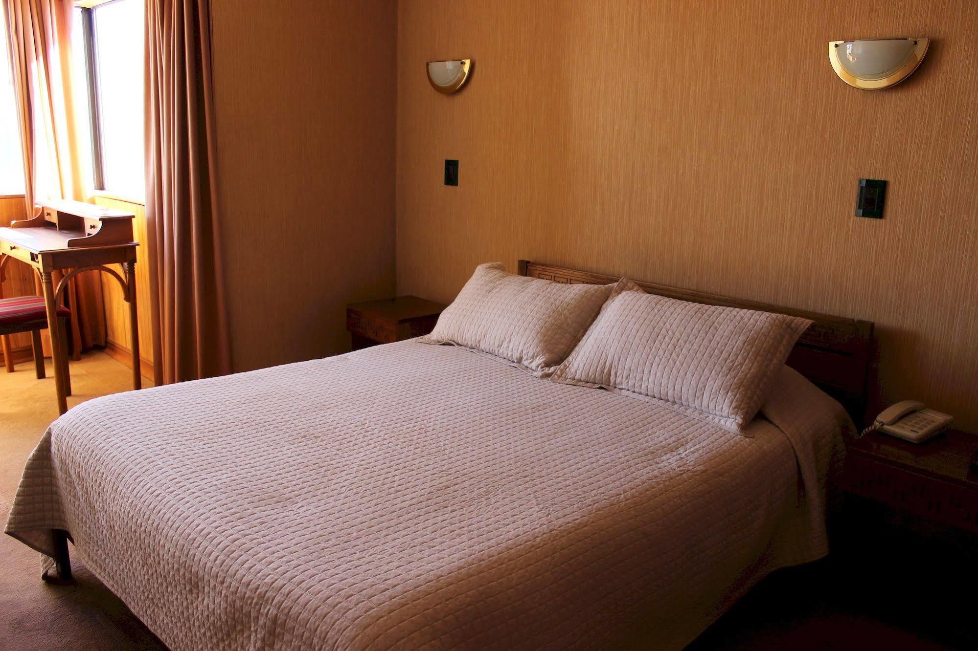 Hotel Antupiren 푸에르토몬트 외부 사진