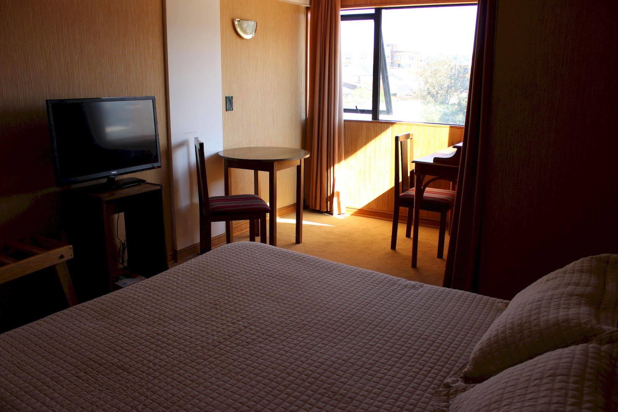Hotel Antupiren 푸에르토몬트 외부 사진