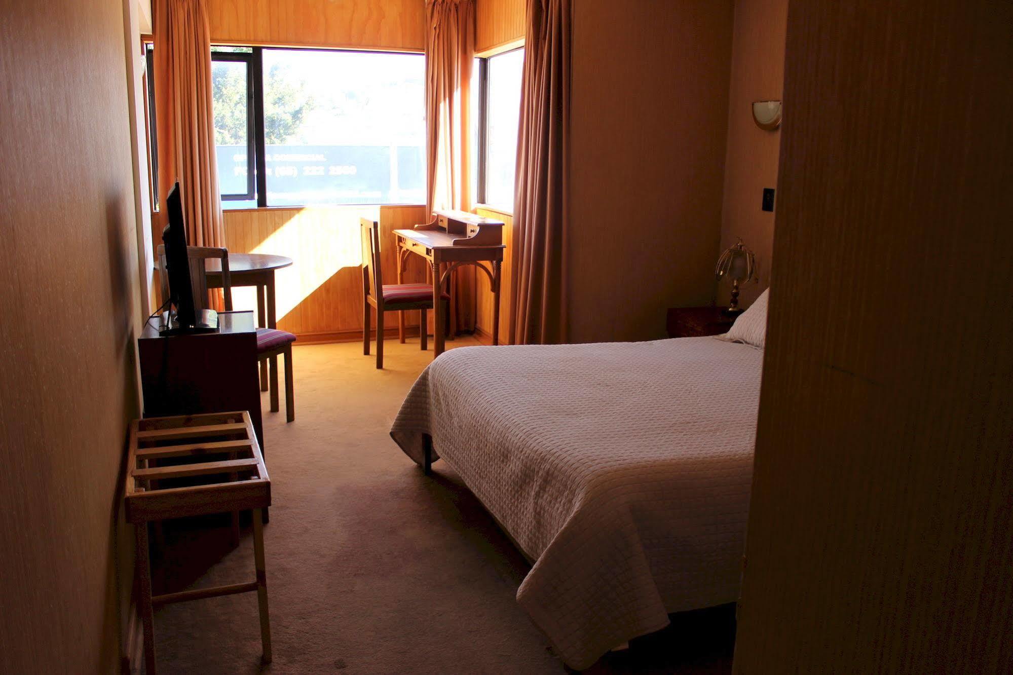Hotel Antupiren 푸에르토몬트 외부 사진