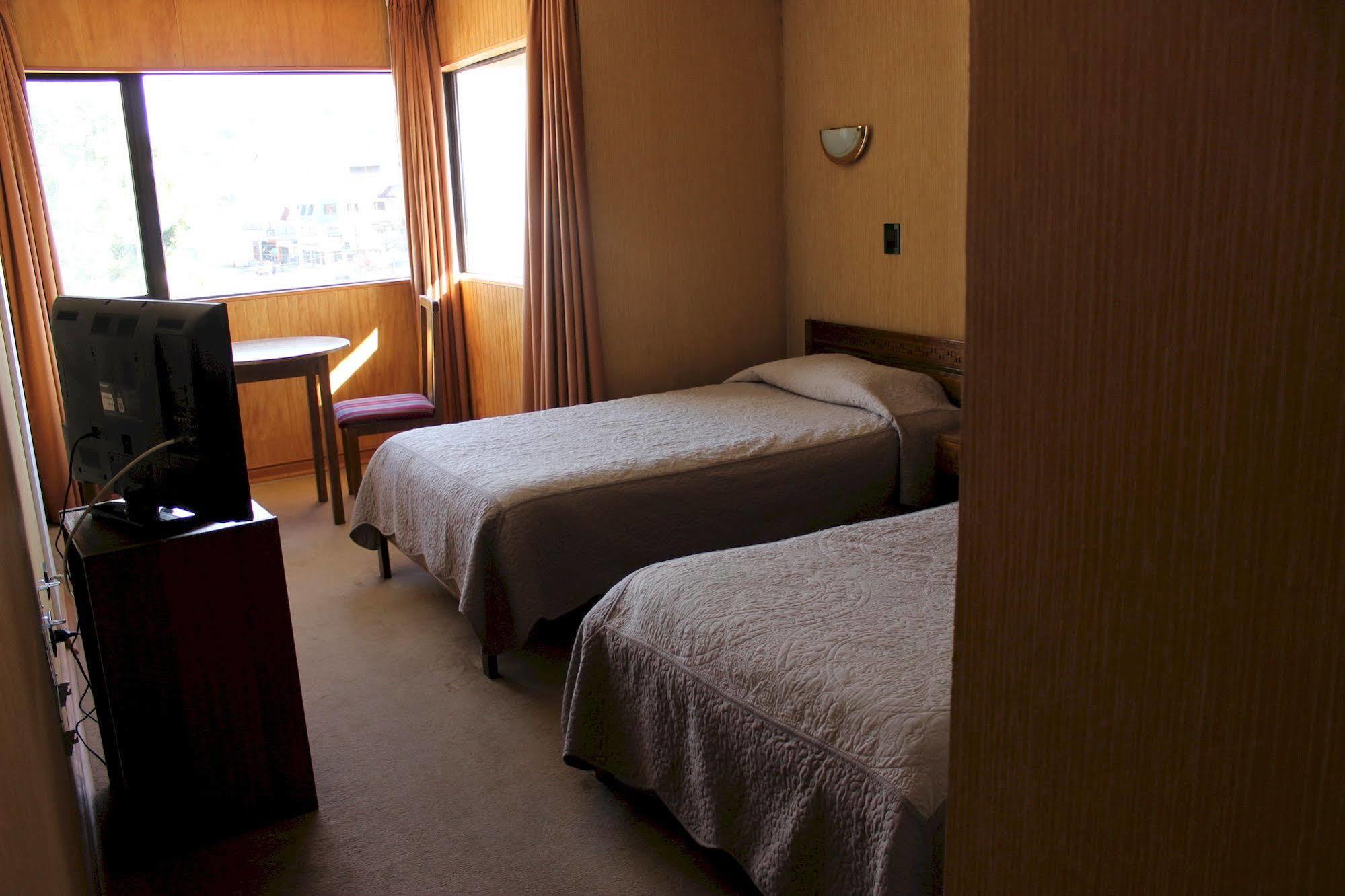 Hotel Antupiren 푸에르토몬트 외부 사진