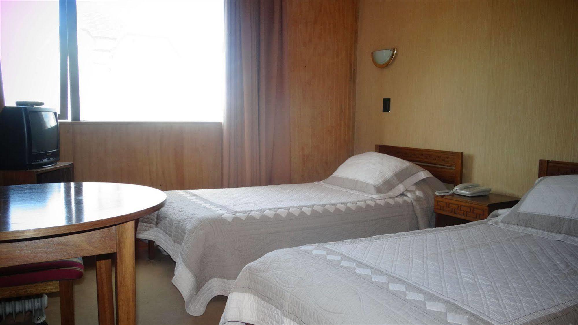 Hotel Antupiren 푸에르토몬트 외부 사진