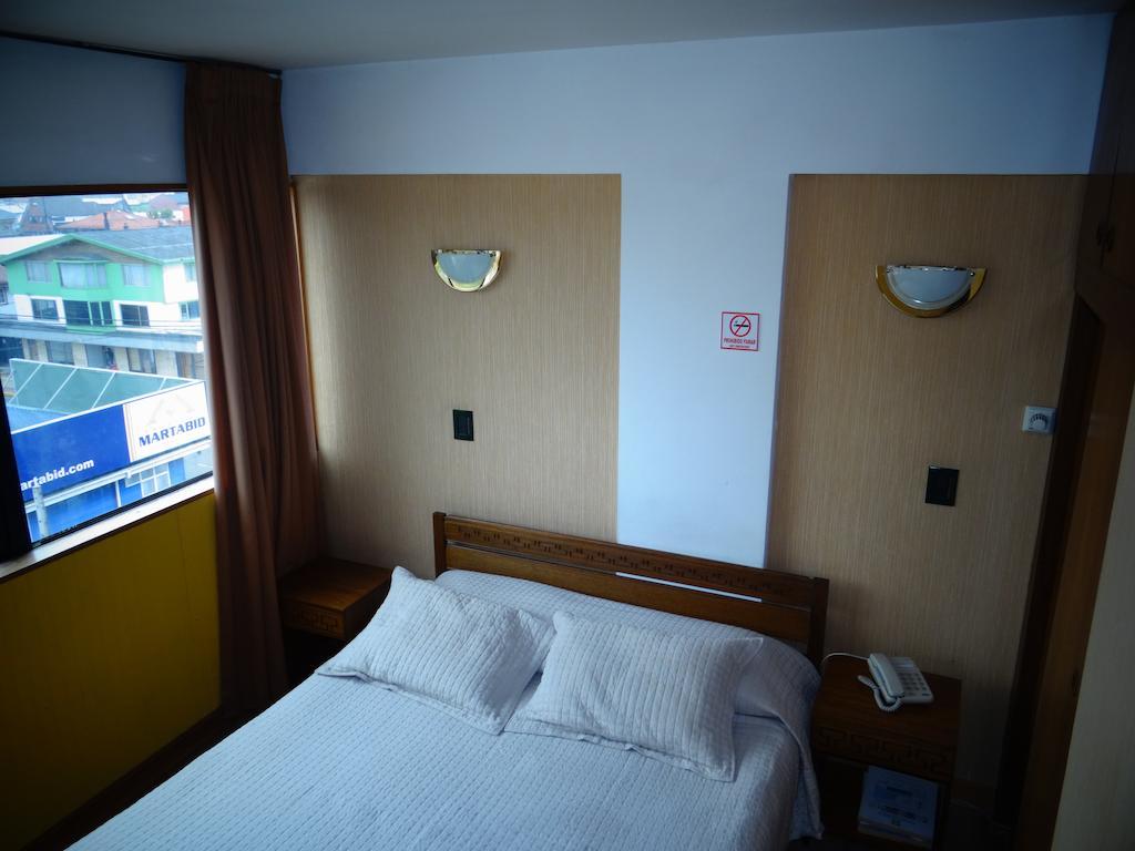 Hotel Antupiren 푸에르토몬트 외부 사진